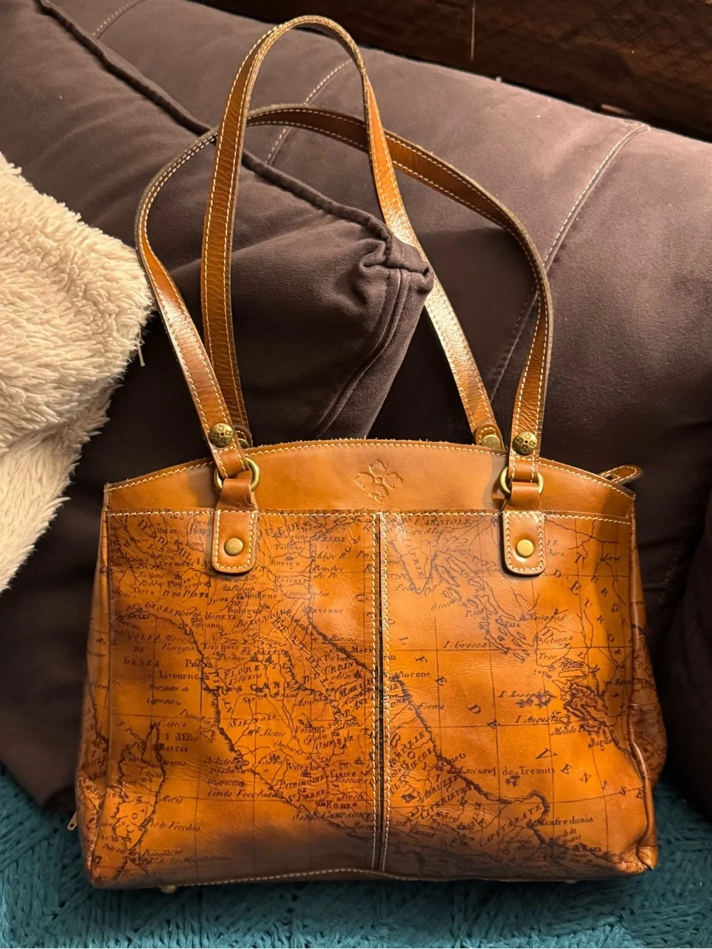 Patricia Nash Poppy Signature Vintage Map Tooled Leather Satchel - Picture 8 of 9